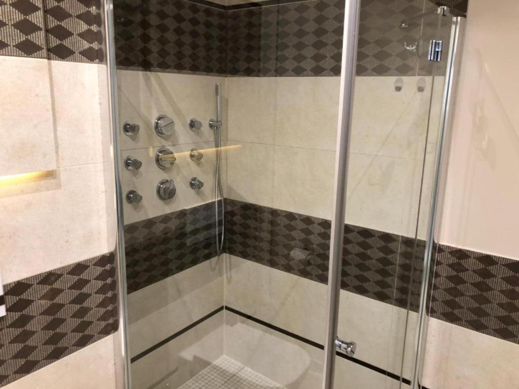 Apartamenty Plaza Slupca Ngoại thất bức ảnh