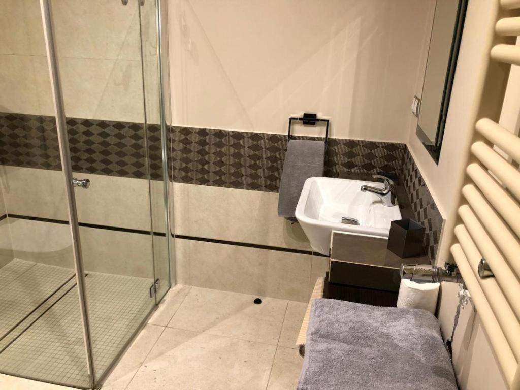 Apartamenty Plaza Slupca Ngoại thất bức ảnh
