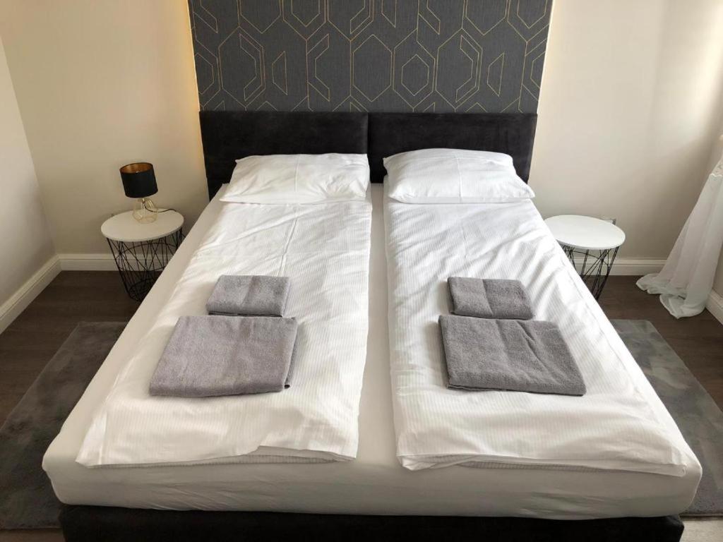 Apartamenty Plaza Slupca Ngoại thất bức ảnh