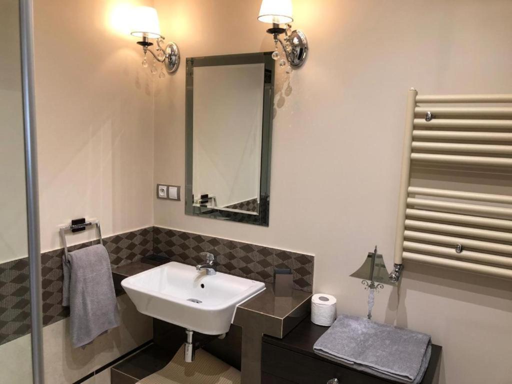 Apartamenty Plaza Slupca Ngoại thất bức ảnh