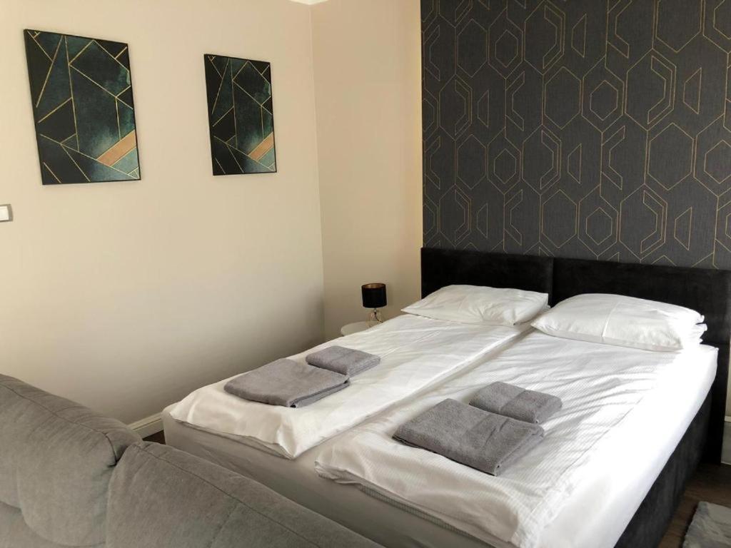 Apartamenty Plaza Slupca Ngoại thất bức ảnh