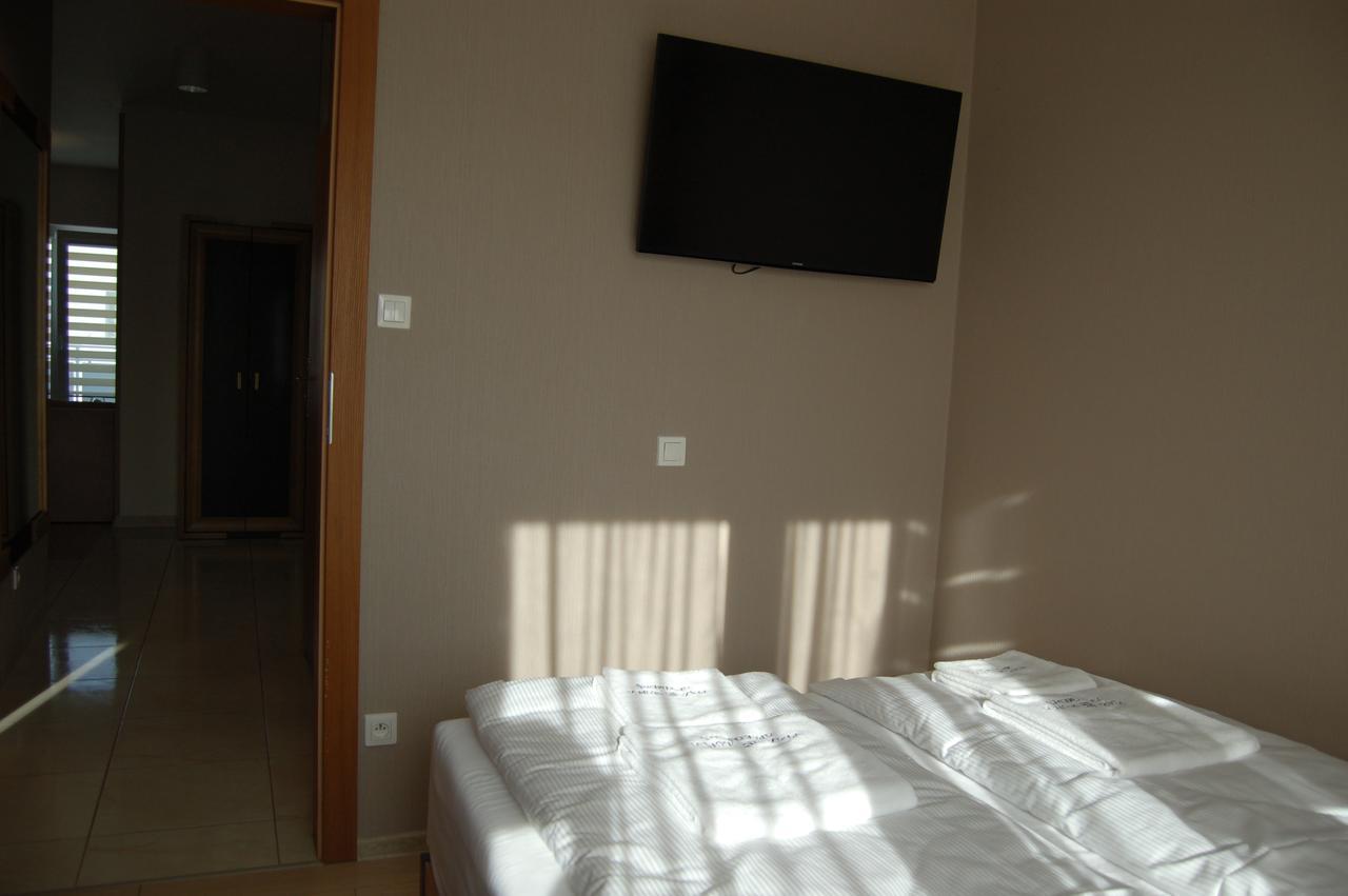 Apartamenty Plaza Slupca Ngoại thất bức ảnh