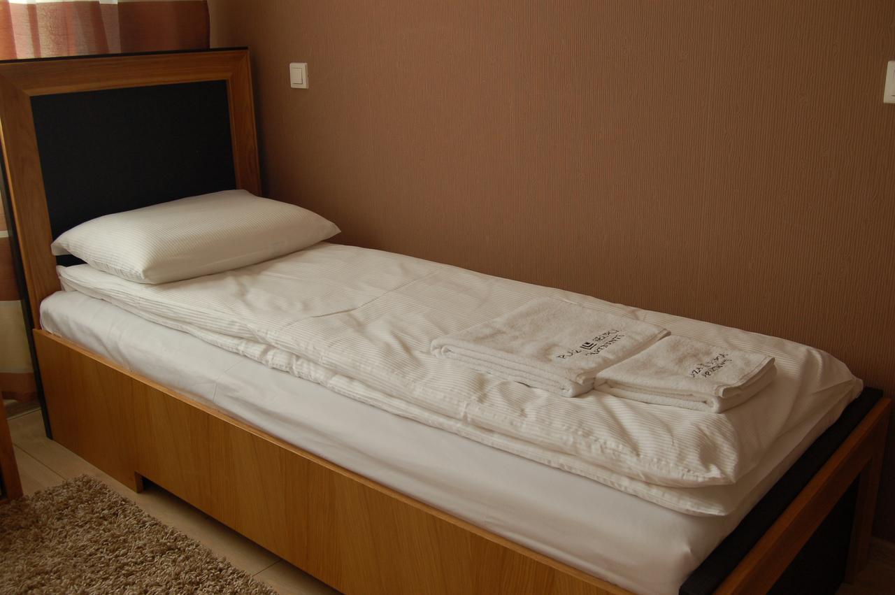 Apartamenty Plaza Slupca Ngoại thất bức ảnh