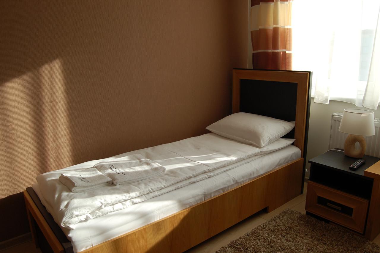 Apartamenty Plaza Slupca Ngoại thất bức ảnh